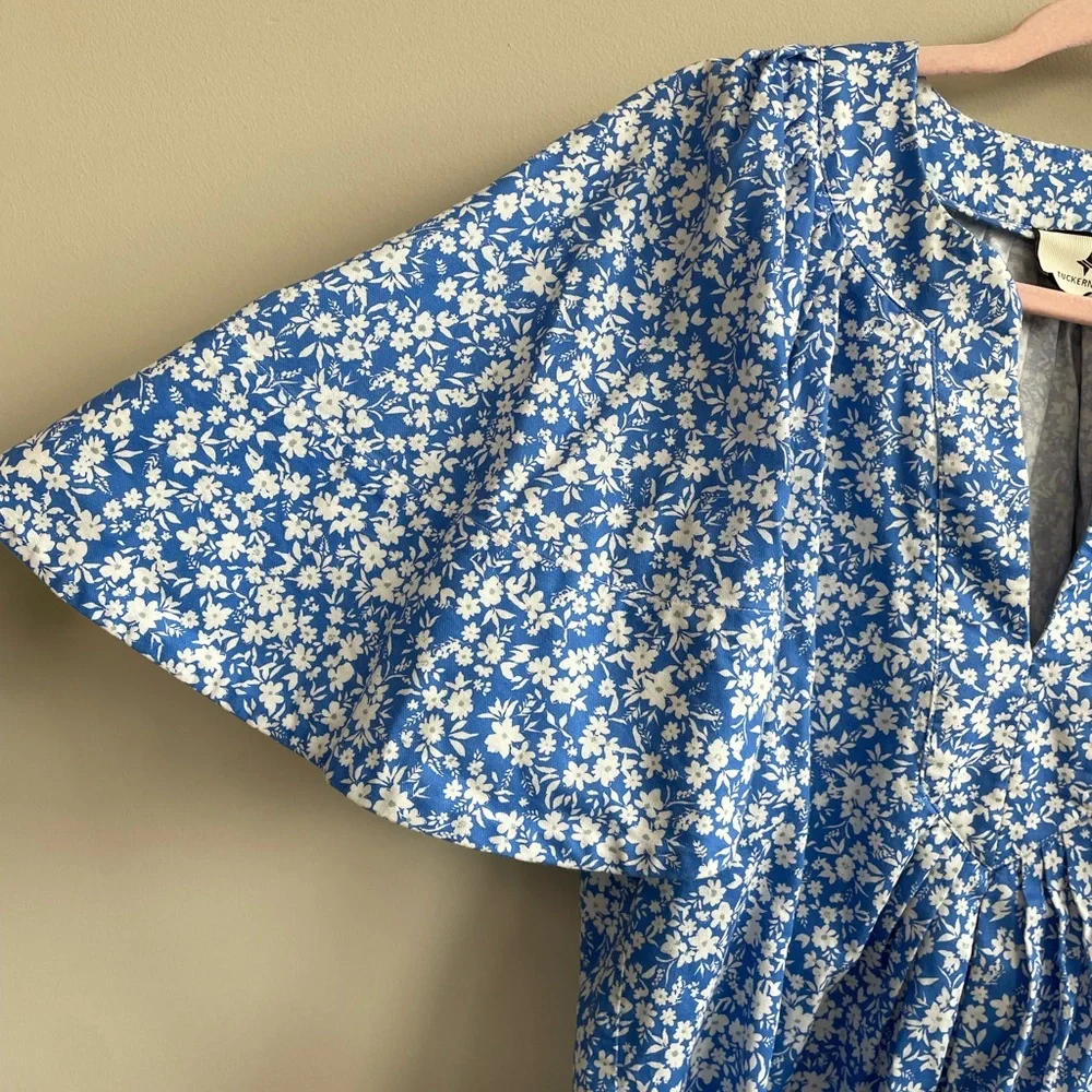 Tuckernuck Blue Floral Split-Neck Blouse - Picture 7 of 15